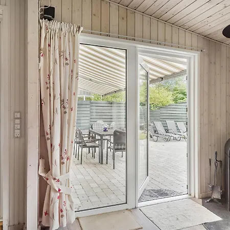 Holiday home Beautiful In Vaeggerlose With Kitchen *
